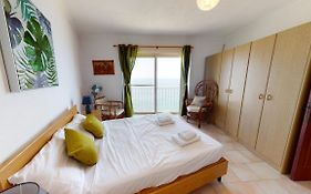 6Th Floor Seafront Apartment With Open Sea Views